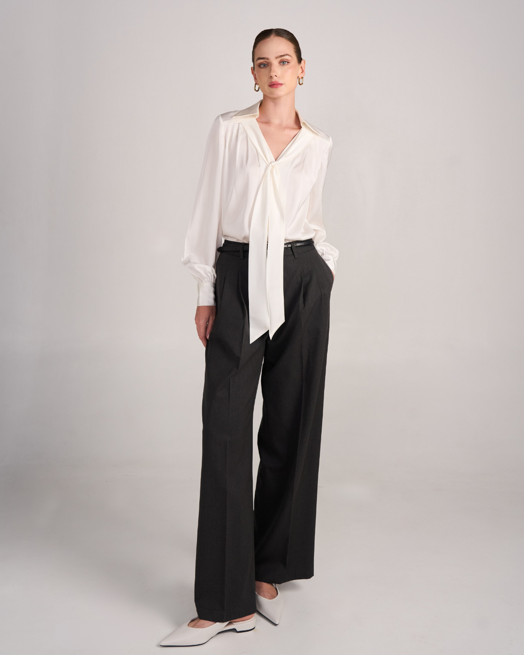 02 Essential Pants