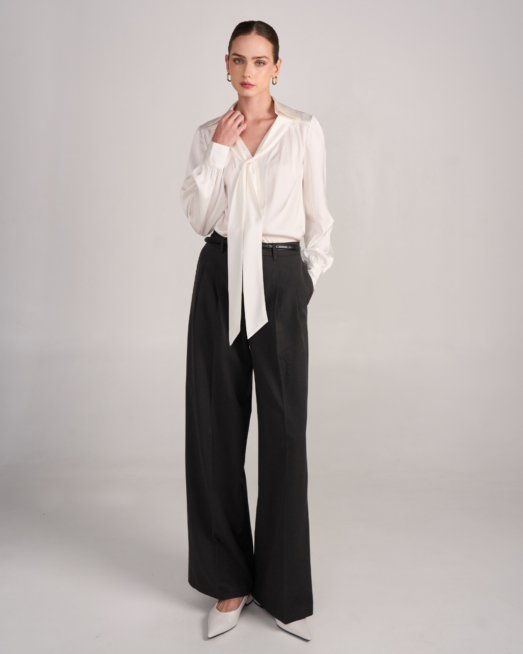 02 Essential Pants