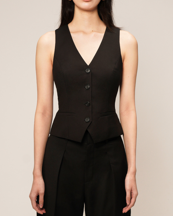 Enna Vest